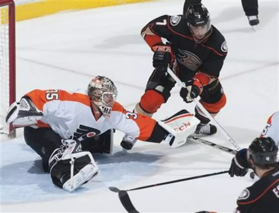 Anaheim Ducks edge slumping Flyers 5-4 in shootout