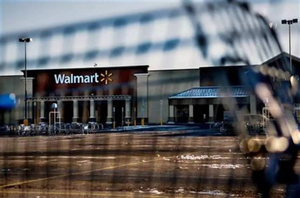 2-year-old accidentally kills mother in Wal-Mart