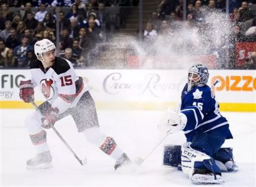 Power-play goals help Devils defeat Maple Leafs