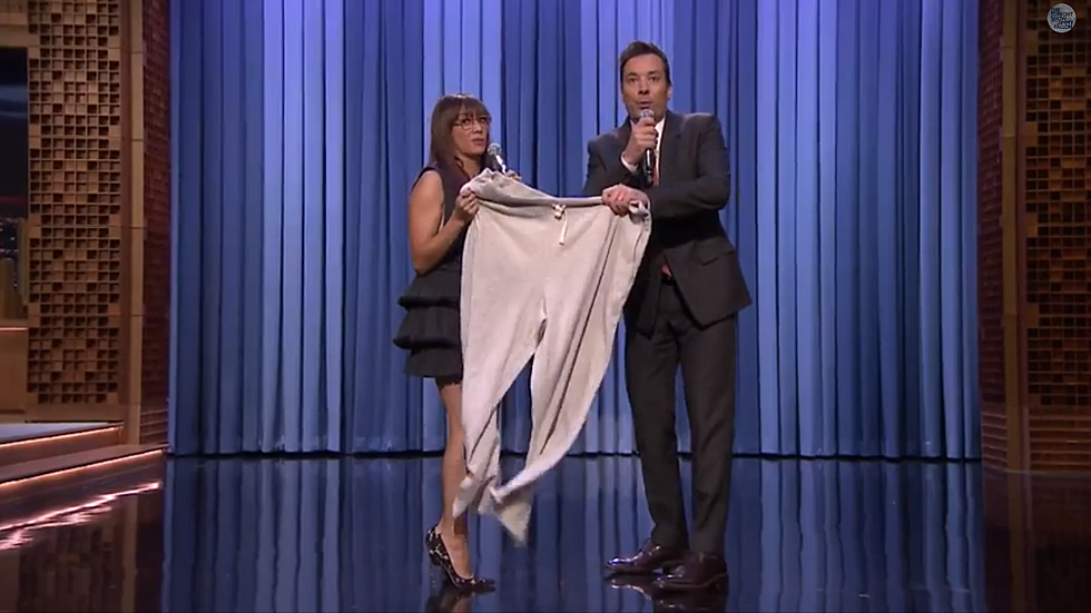 WATCH: Jimmy Fallon and Rashida Jones Sing Holiday Parodies