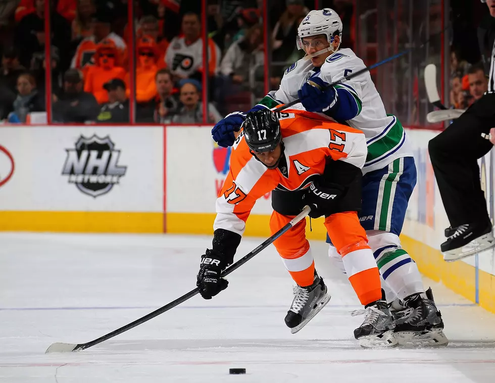 Flyers shut out 4-0 by Canucks