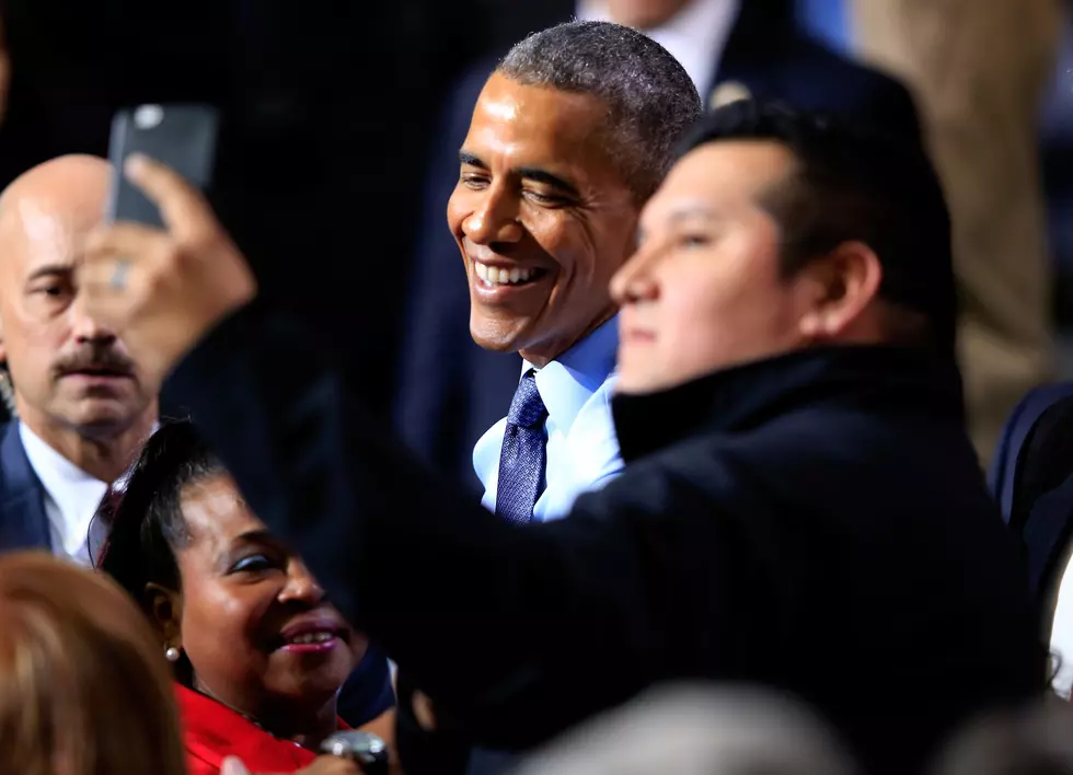 Obama seeks broader audience through YouTube personalities