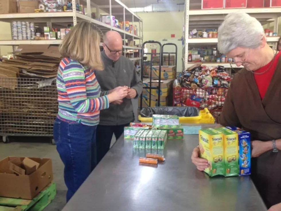 Amid shutdown, NJ food pantries get squeezed by struggling workers