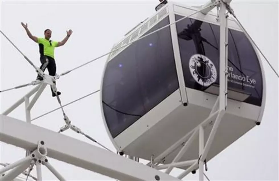 Nik Wallenda completes walk of 400-foot wheel in Orlando