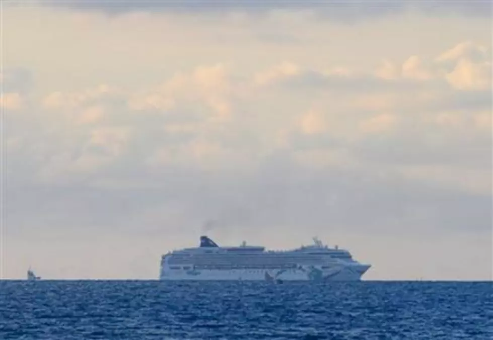 Freed from reef off Bermuda, cruise ship awaits inspection