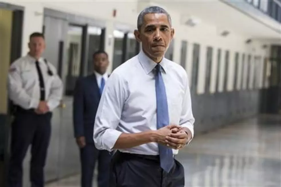 Obama visits prison to call for a fairer justice system