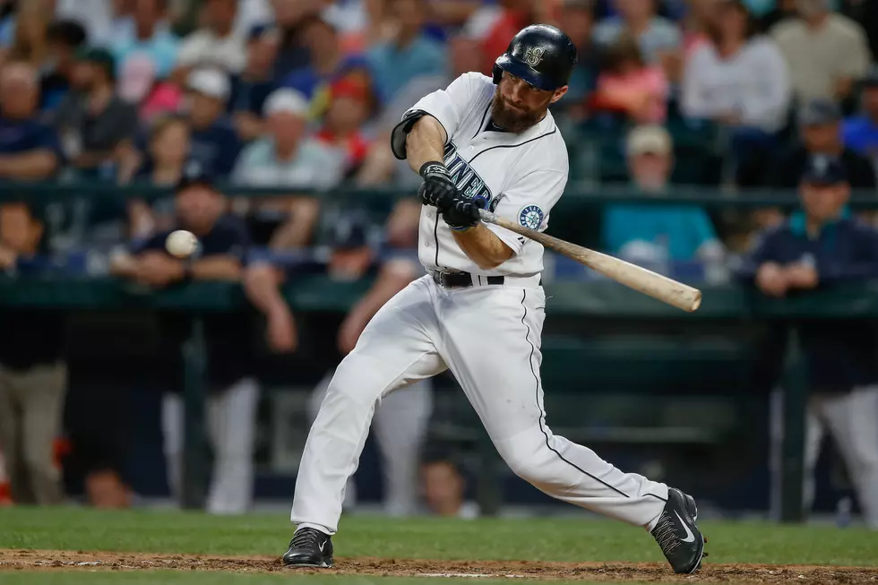 Yankees get Ackley from Mariners in 3-player trade