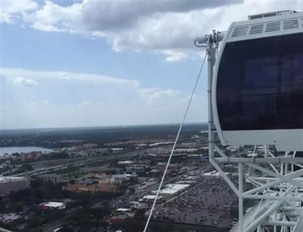 400-foot Ferris wheel stops &#8211; All 66 riders safely taken off