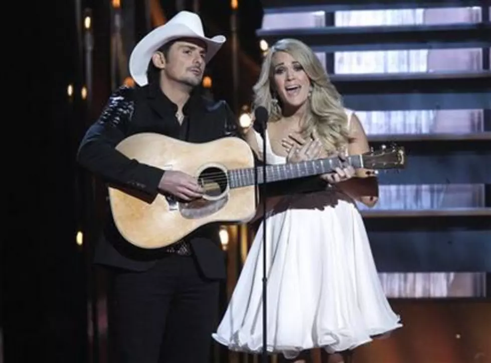 Brad Paisley, Carrie Underwood host CMAs for 8th year