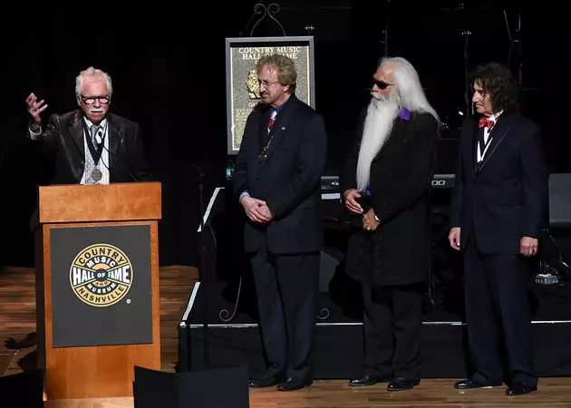 Oak Ridge Boys, the Browns inducted into Hall of Fame