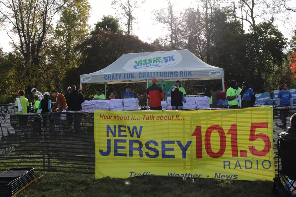 Dennis and the HCA Pacemakers tackle the Insane Inflatable 5K (Videos, Photos)