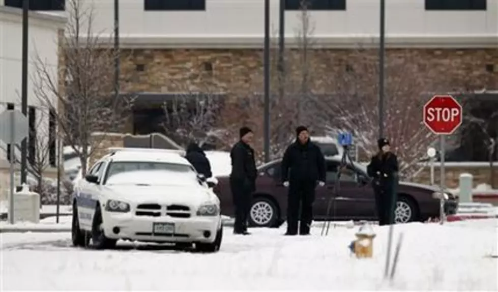 Accused Planned Parenthood gunman isolated, troubled