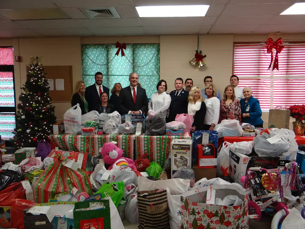 DEP delivers 200 gifts to kids in NJ