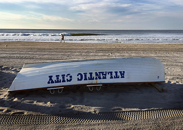 Drowning woman rescued from ocean by Atlantic City police, firefighter