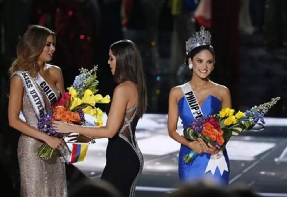 Outraged Colombians look for blame in Miss Universe mix-up