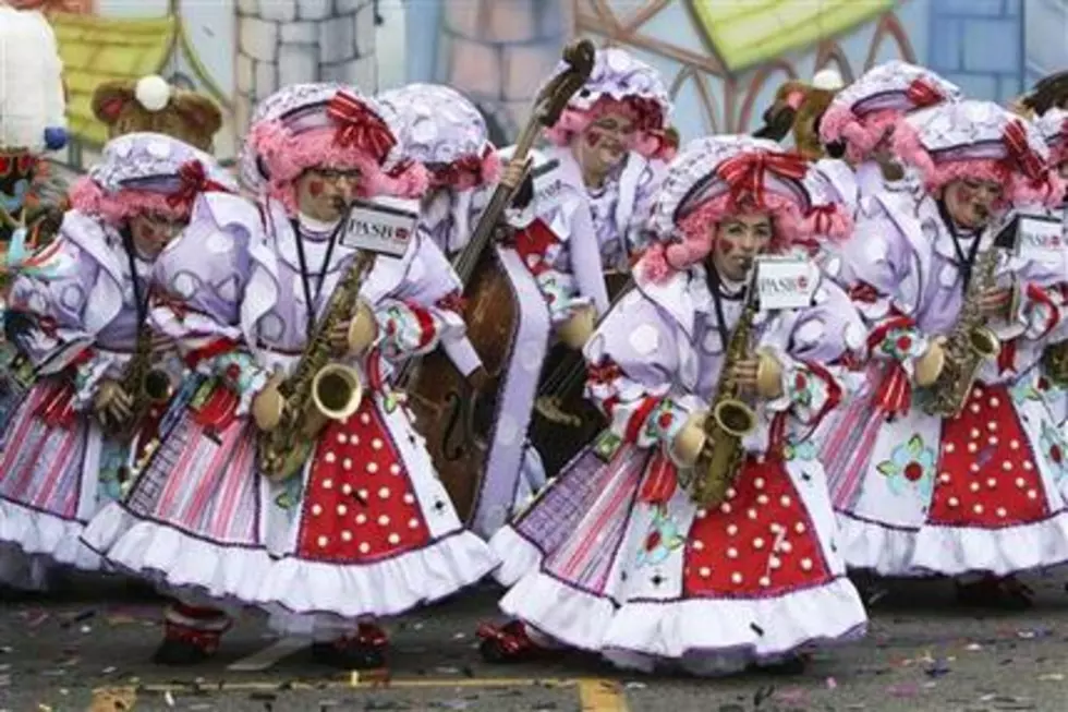 Philadelphia celebrates New Year&#8217;s Day with Mummers Parade