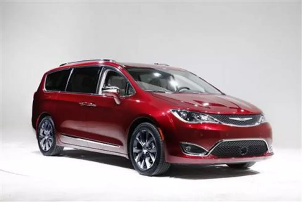 Chrysler aims to revive minivan