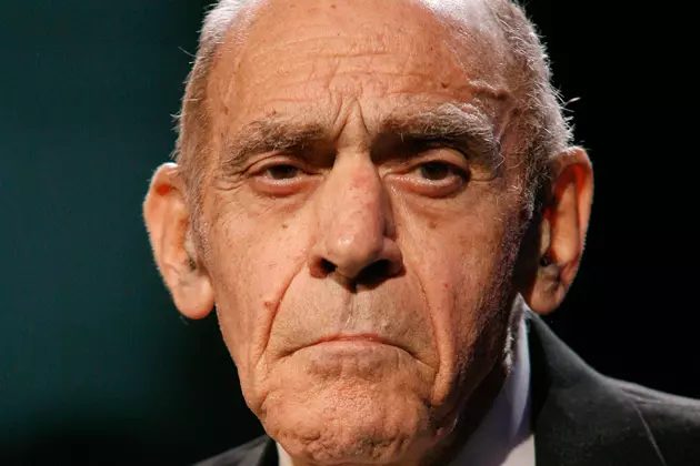 Abe Vigoda, actually dead this time, snubbed by Oscars &#8216;In Memoriam&#8217; tribute