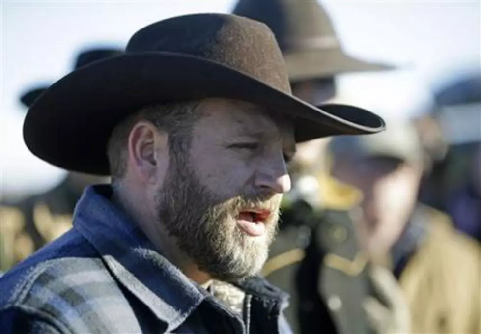 Three more arrested as Bundy urges refuge occupiers to leave