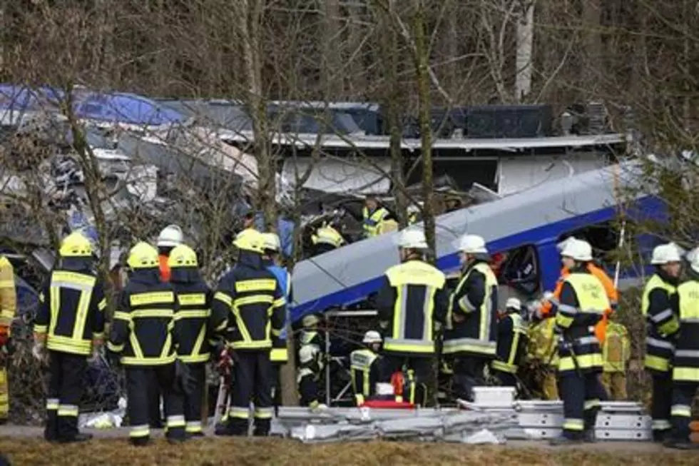 Train crash in Germany kills at least 4, injures dozens