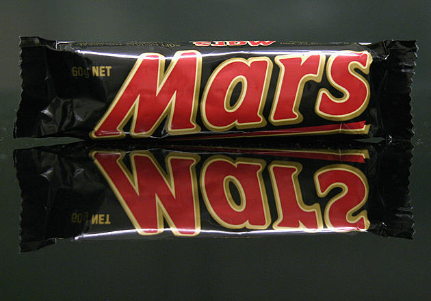 Mars recalls candy bars in 55 countries after plastic found