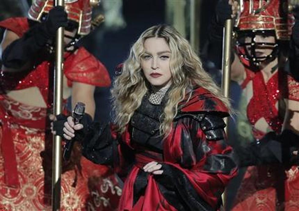 Madonna makes surprise visits to Manila children&#8217;s shelters
