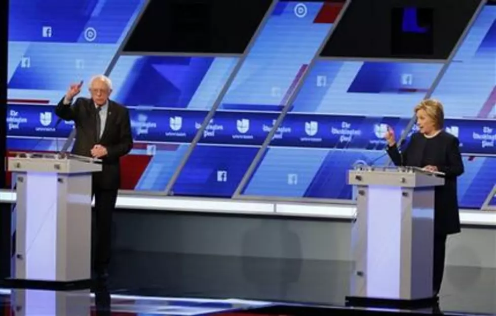 Clinton, Sanders debate in Florida