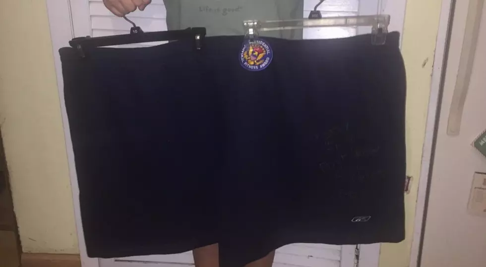 ‘Chris Christie’s big gym shorts’ being auctioned on eBay