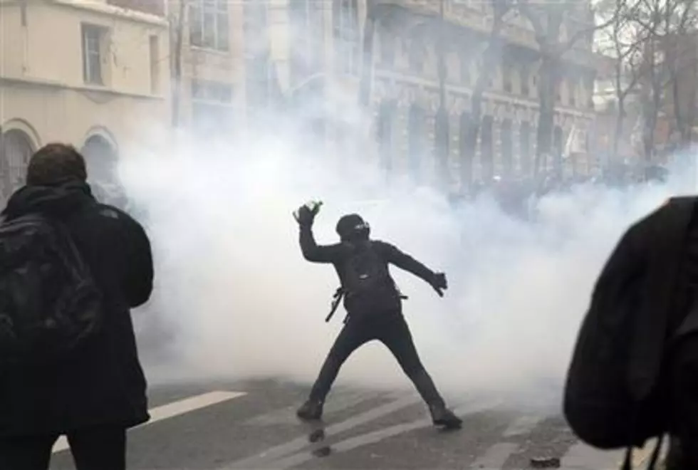 Street protests, strike in France to reject labor reform