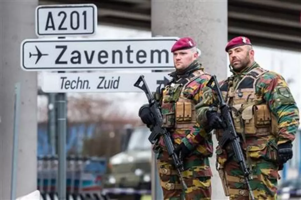 Belgian authorities hunt Brussels bombing suspect