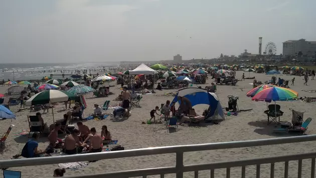 Should Tents Be Banned on South Jersey Beaches? [POLL]