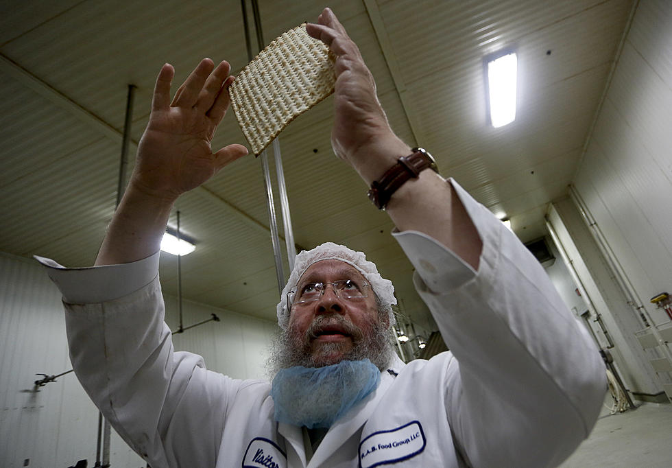 Is that food really kosher for Passover? How to tell for sure