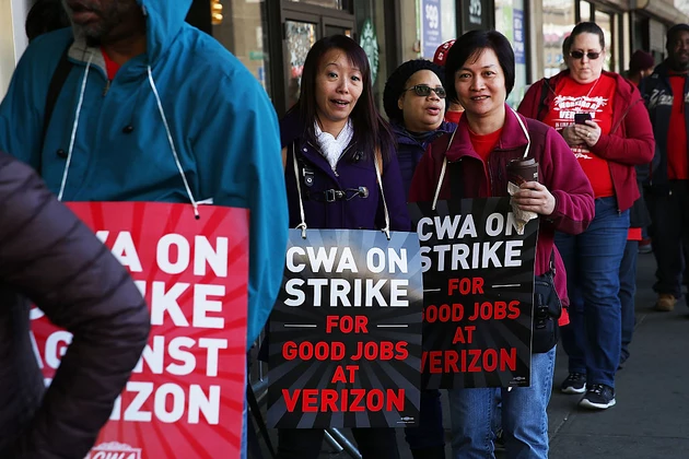 Should striking workers get unemployment benefits?