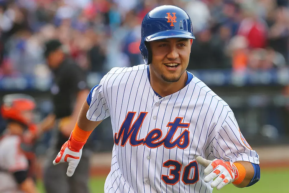 Mets win 8th straight, Conforto and Flores HR to beat Giants