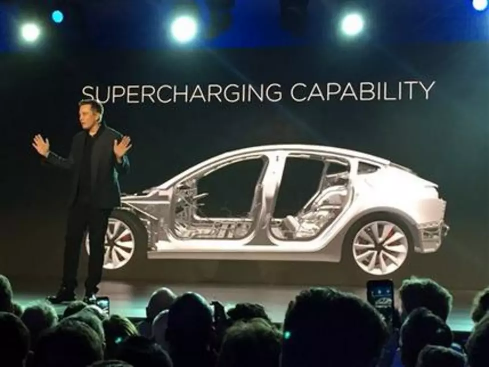 Orders for lower-priced Tesla hit 198,000