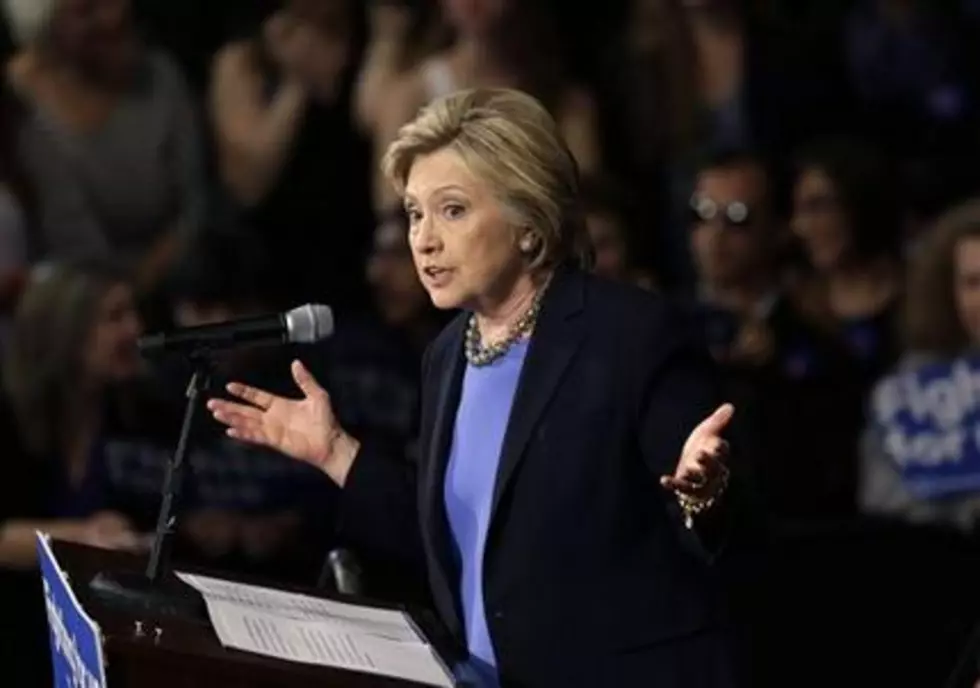 Clinton tries to win New York with her congressional record