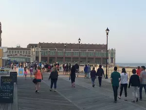 Lou &#038; Liz Are Live In Asbury Park