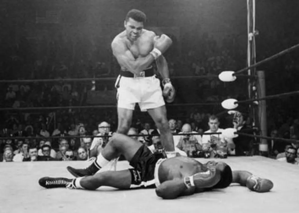 Muhammad Ali, who riveted the world as &#8216;The Greatest,&#8217; dies