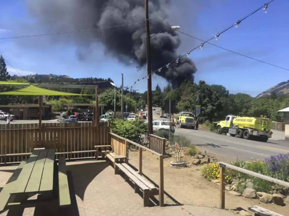 Critics: River route no place for oil trains after crash