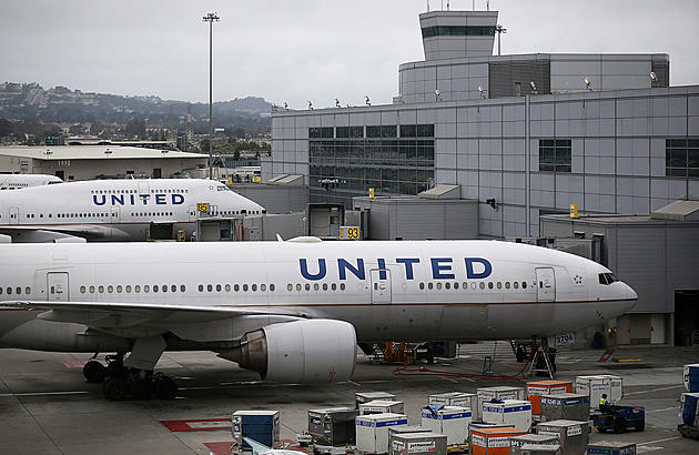 2 United pilots arrested for being drunk before flight to Newark