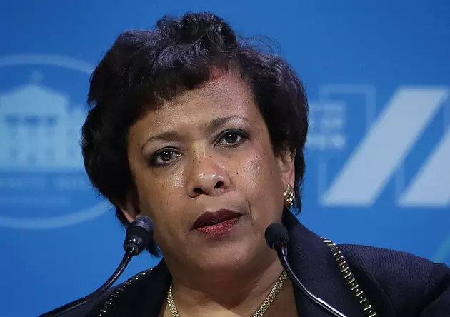 Attorney general: Obama endorsement doesn&#8217;t compromise Clinton email investigation