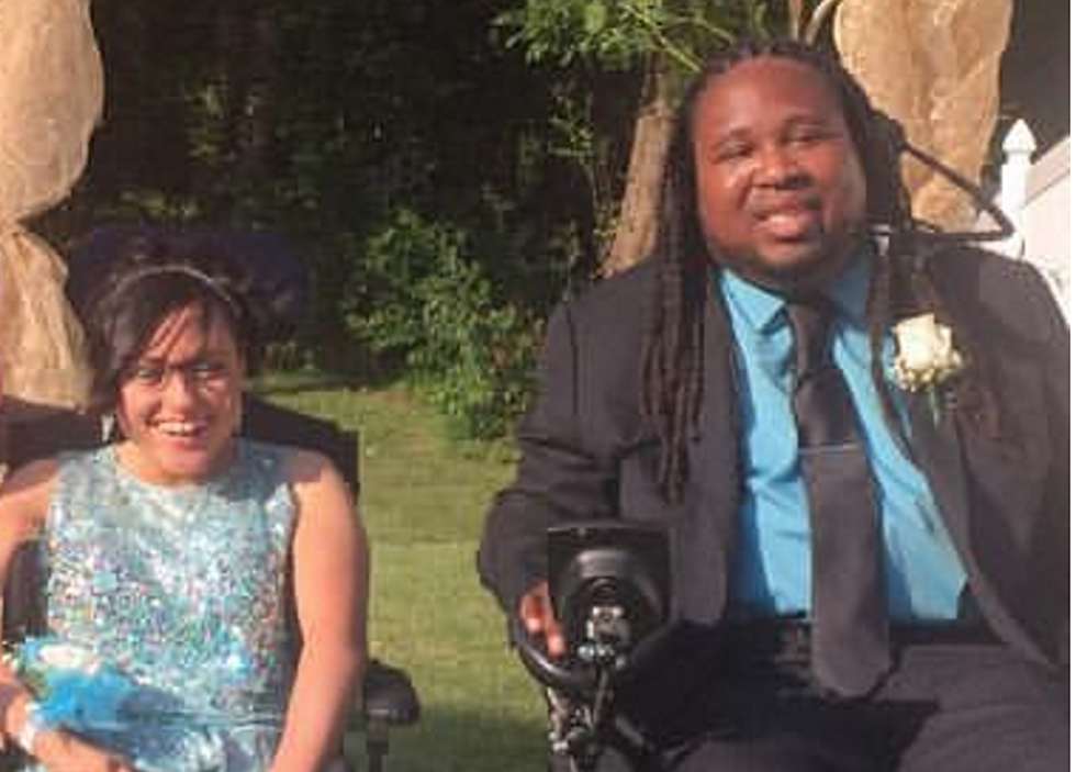 What a guy! Eric LeGrand takes girl with cerebral palsy to prom