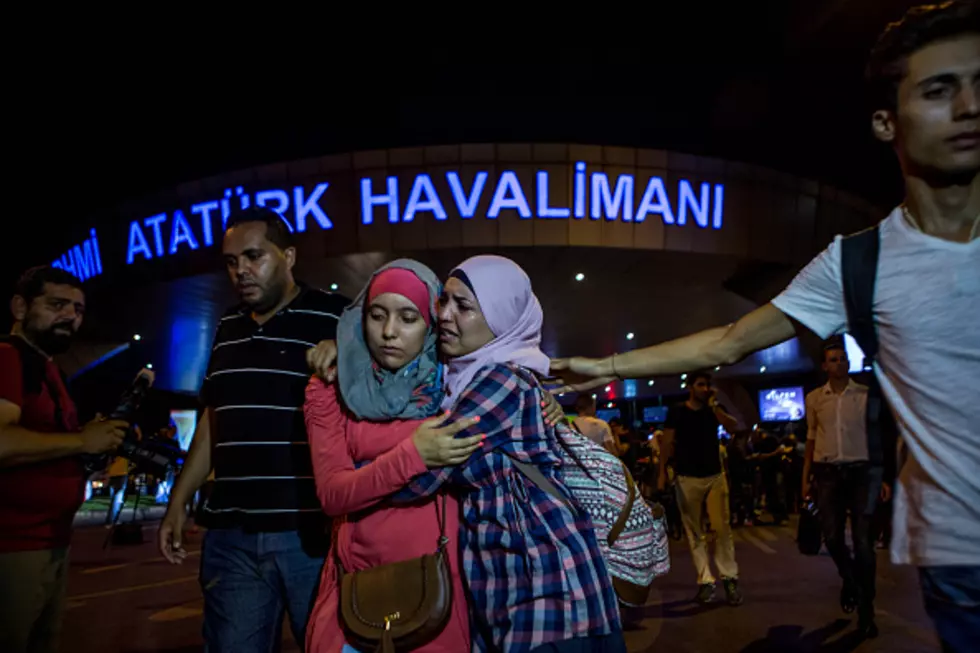 Suspected IS attack kills dozens at Istanbul&#8217;s airport