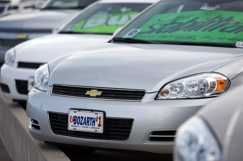 GM recalls about 308K cars; air bags may not work in crash