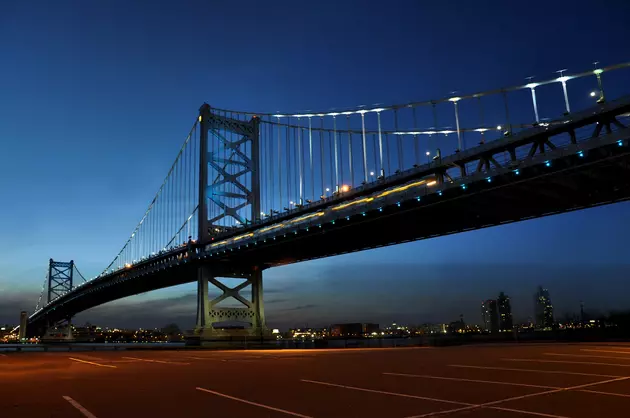 Watch out, commuters: Bernie-backing &#8216;Occupy DNC&#8217; protesters march on Ben Franklin Bridge