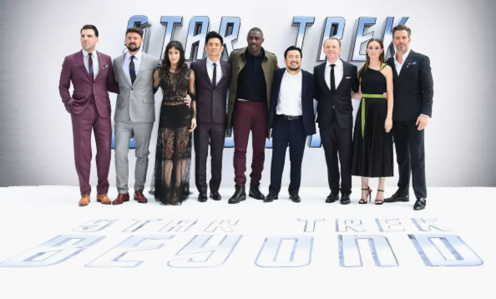 Paramount announces 4th ‘Star Trek’ film, Hemsworth return