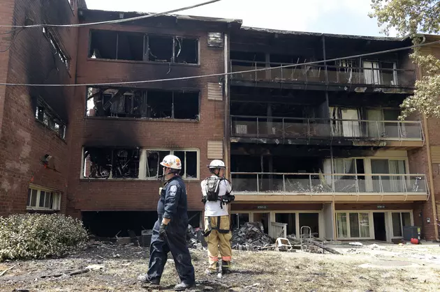 Police expect death toll to rise in apartment explosion