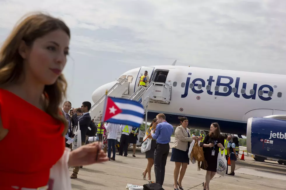 Historic commercial flight from US lands in Cuba