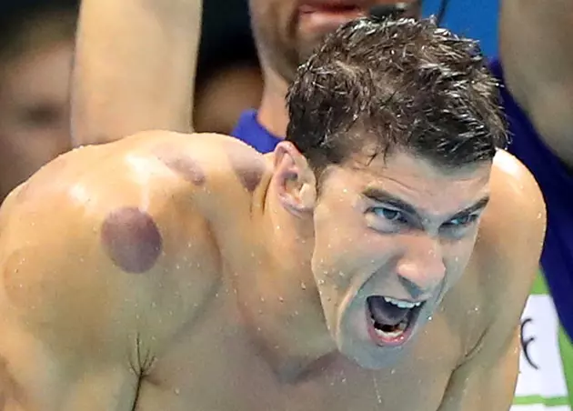 Michael Phelps brings back angry face for Jimmy Fallon