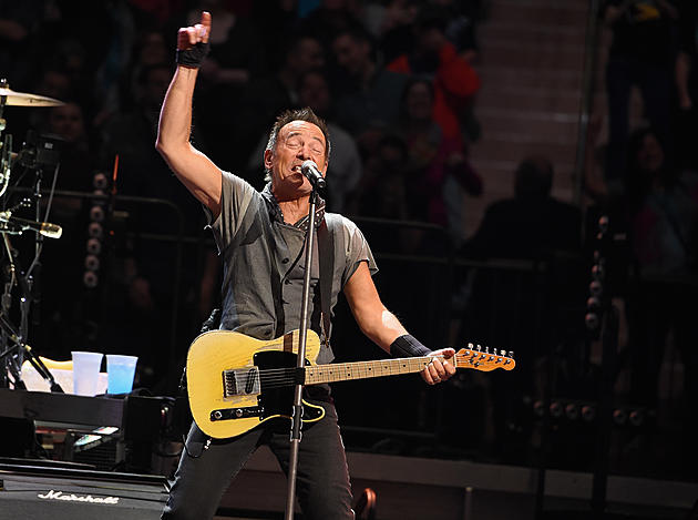 Bruce Springsteen again breaks record for longest US show